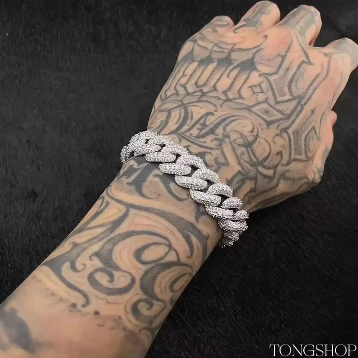 Explore TONGSHOP: Where Hip-Hop Meets Fashion, a Journey of Cultural Innovation