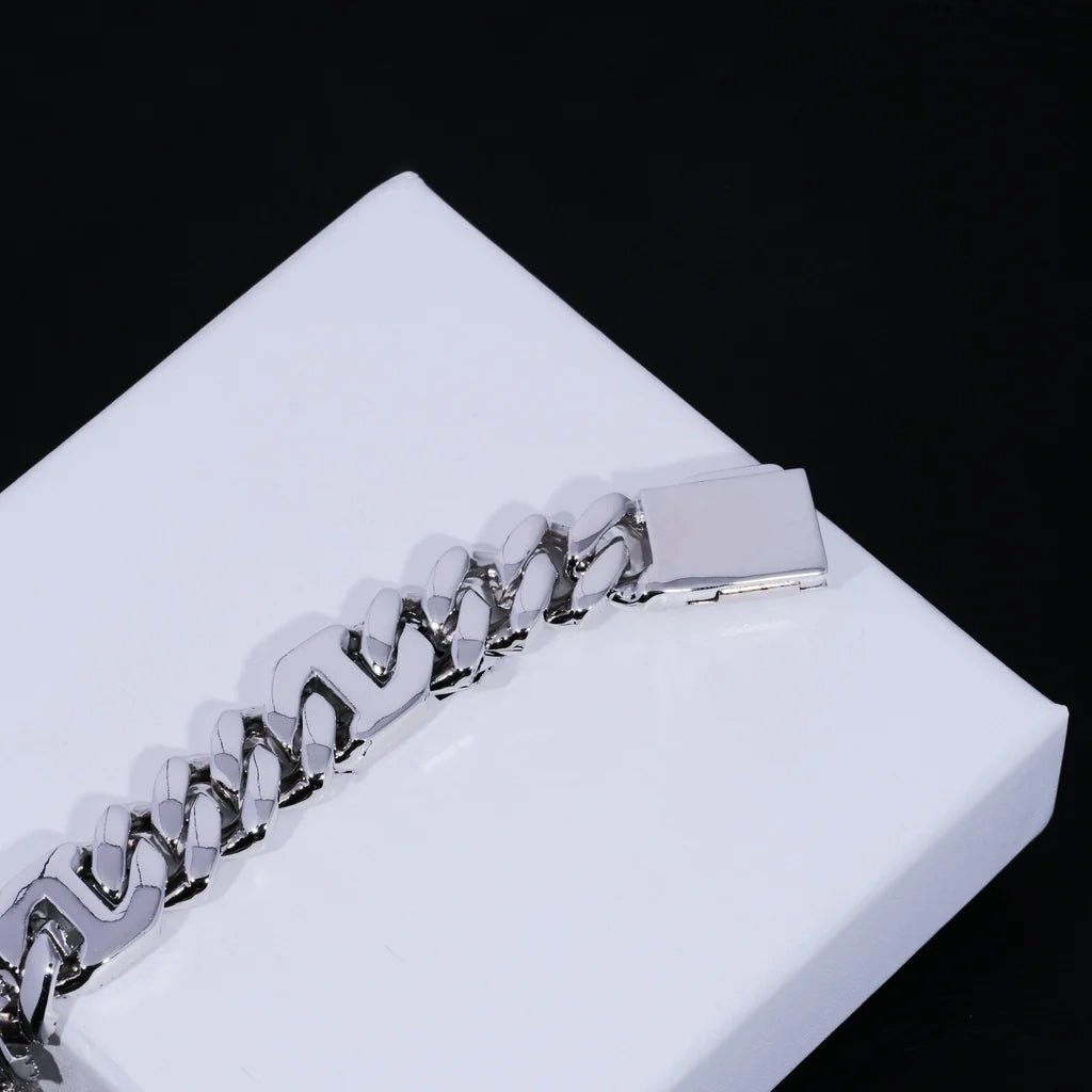 12mm Prong Baguette Curb Bracelet White Gold - TONGSHOP / instagram / recommend