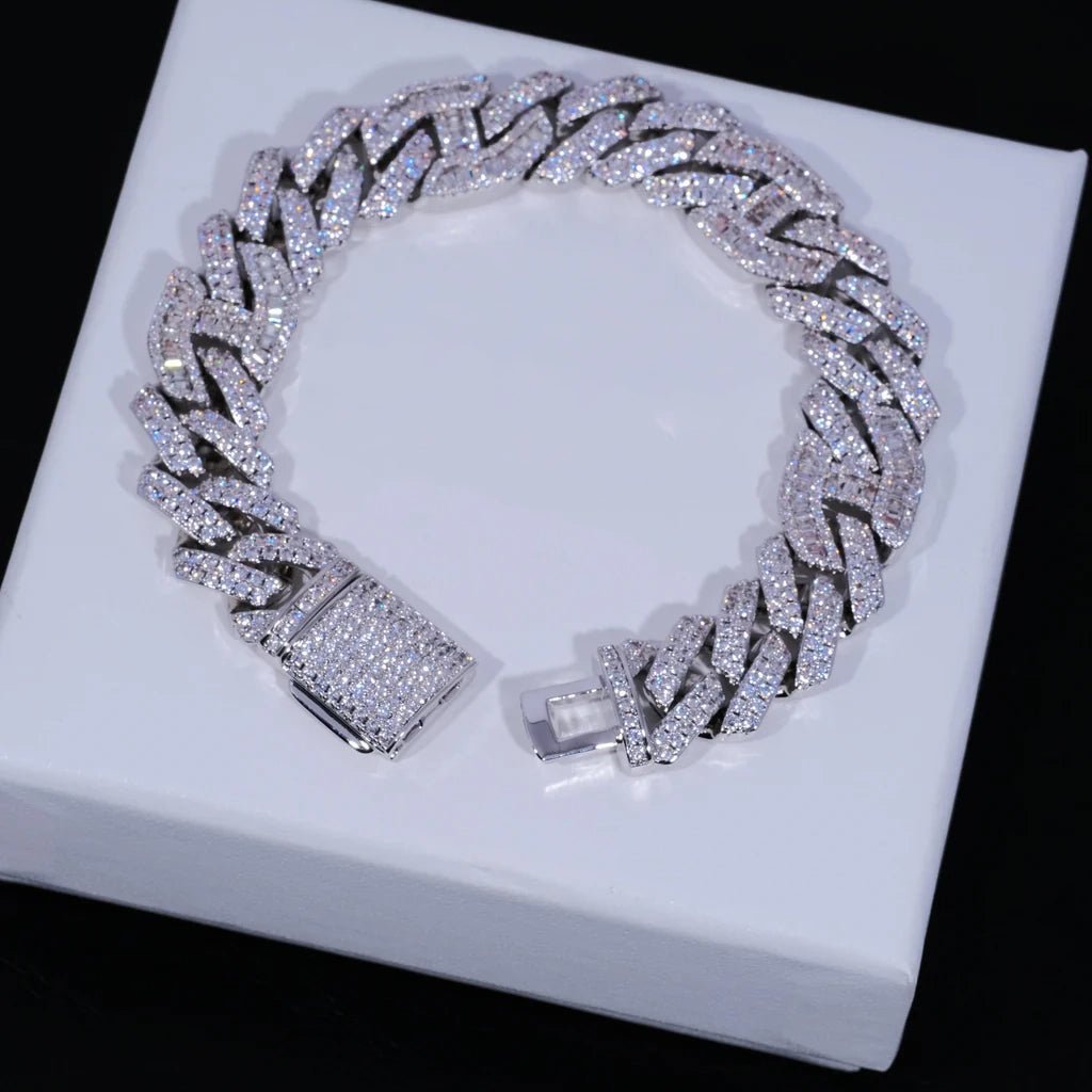 12mm Prong Baguette Curb Bracelet White Gold - TONGSHOP / instagram / recommend