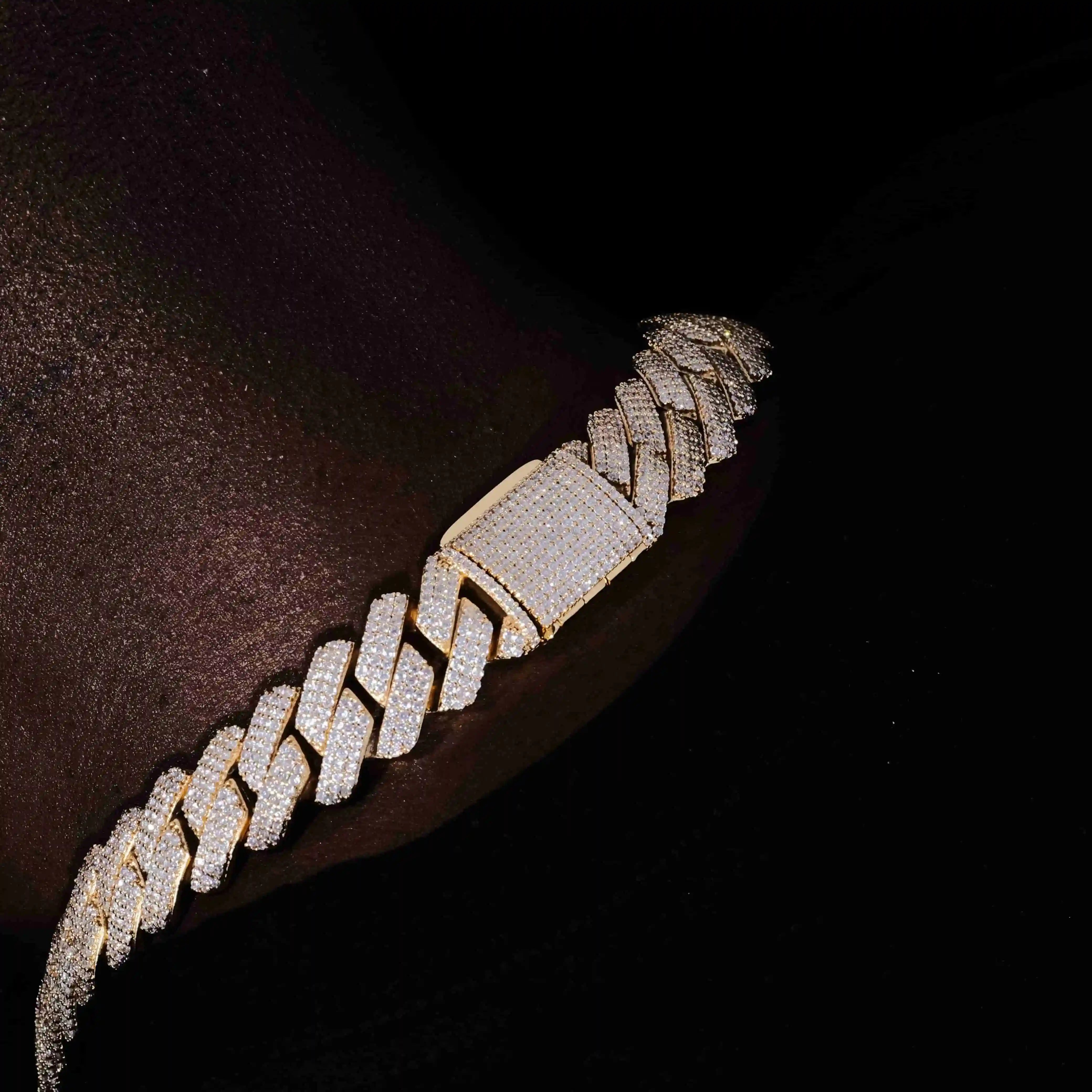 19mm Iced Prong Cuban Chain - TONGSHOP