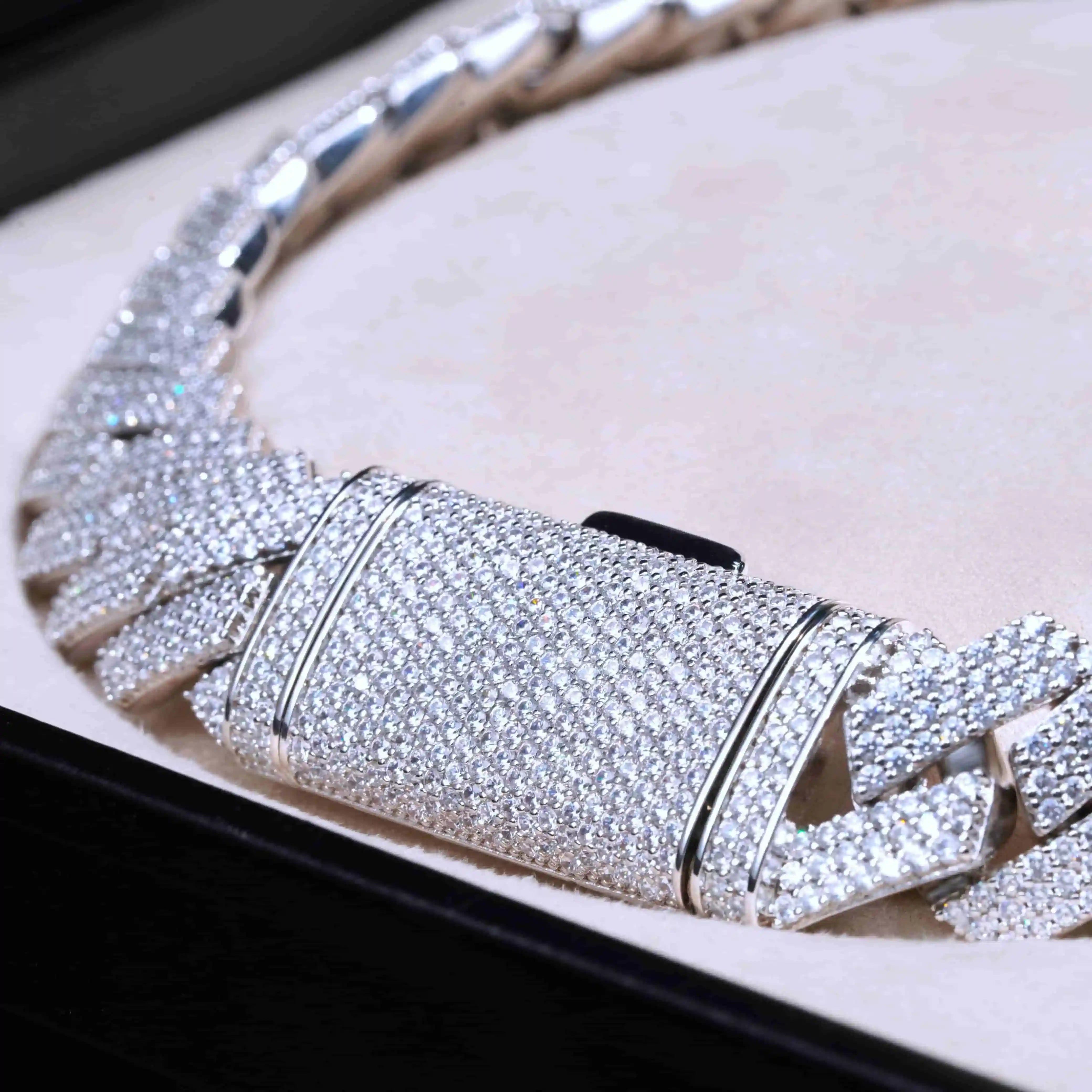 20mm Extended Clasp Prong Cuban Chain - TONGSHOP