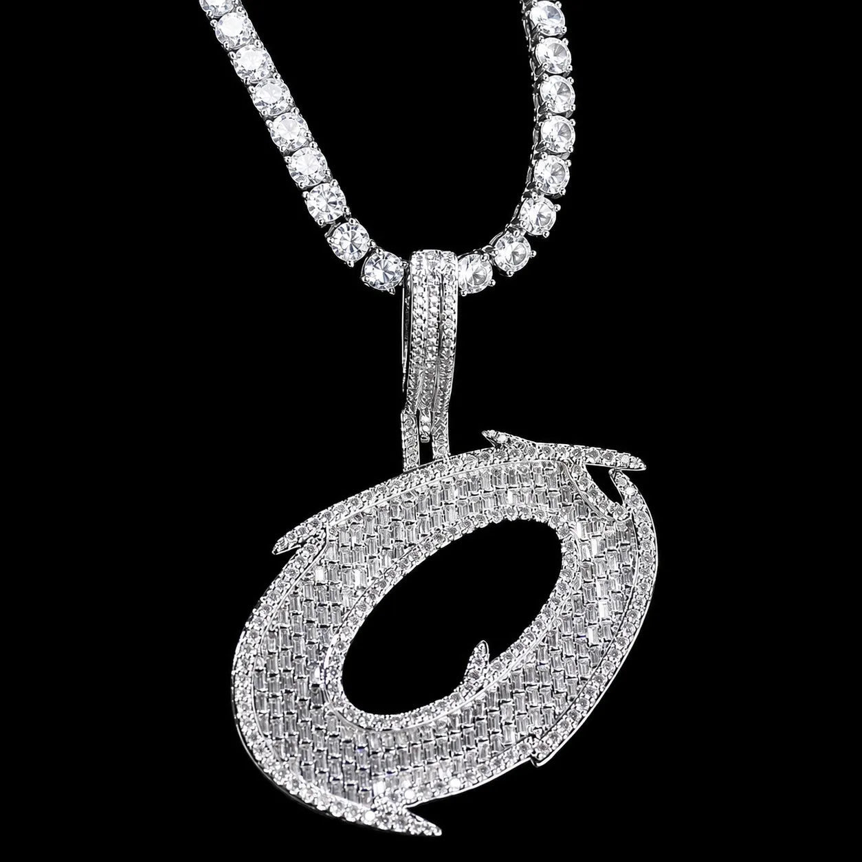26 Ice - Spike Letter Pendant in White Gold - 45mm - TONGSHOP / Color:Yellow Gold / Length:16