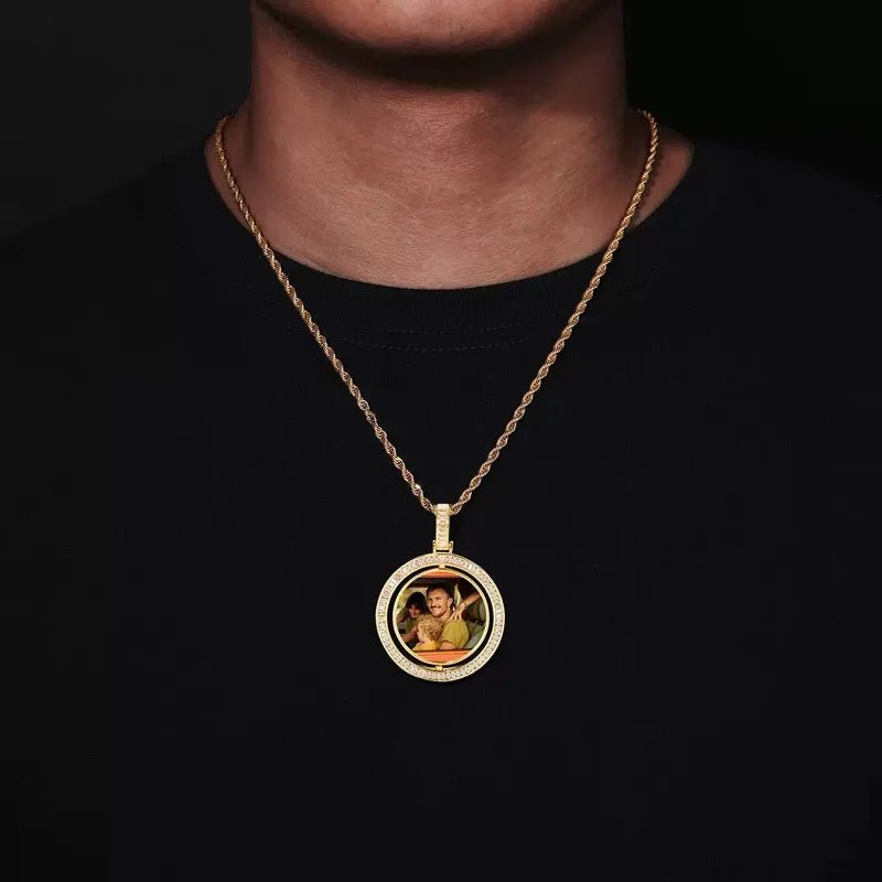 3D Double-Sided Rotated T-Shaped Diamond Round Pendant - 42mm - TONGSHOP /Length:18