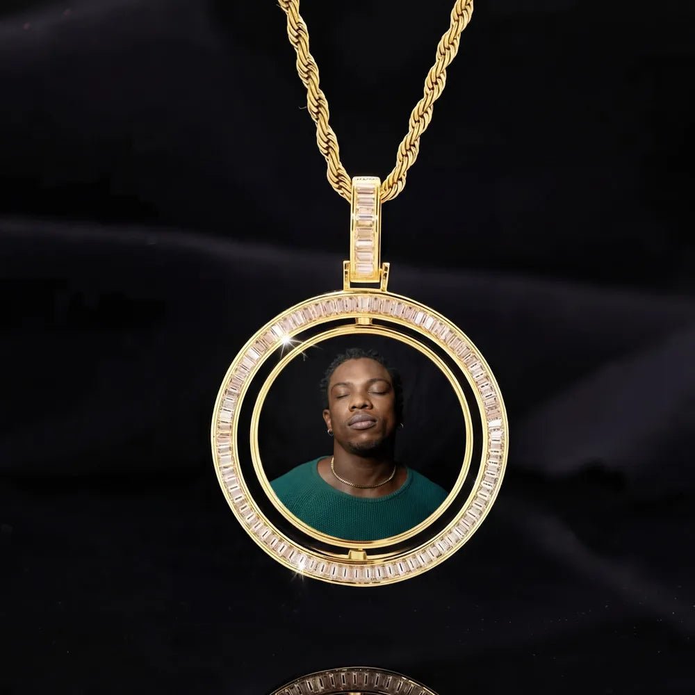 3D Double-Sided Rotated T-Shaped Diamond Round Pendant - 42mm - TONGSHOP /Length:18