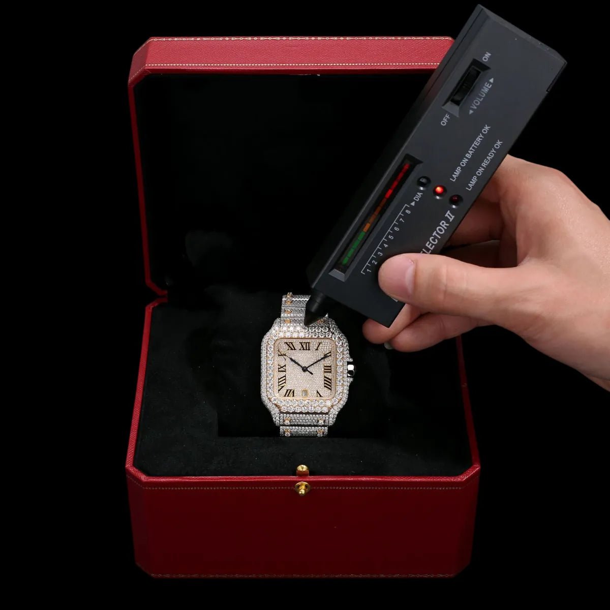 40mm Full - Pavé VVS Moissanite Square Watch - TONGSHOP / Color:White Gold / Color:Yellow Gold