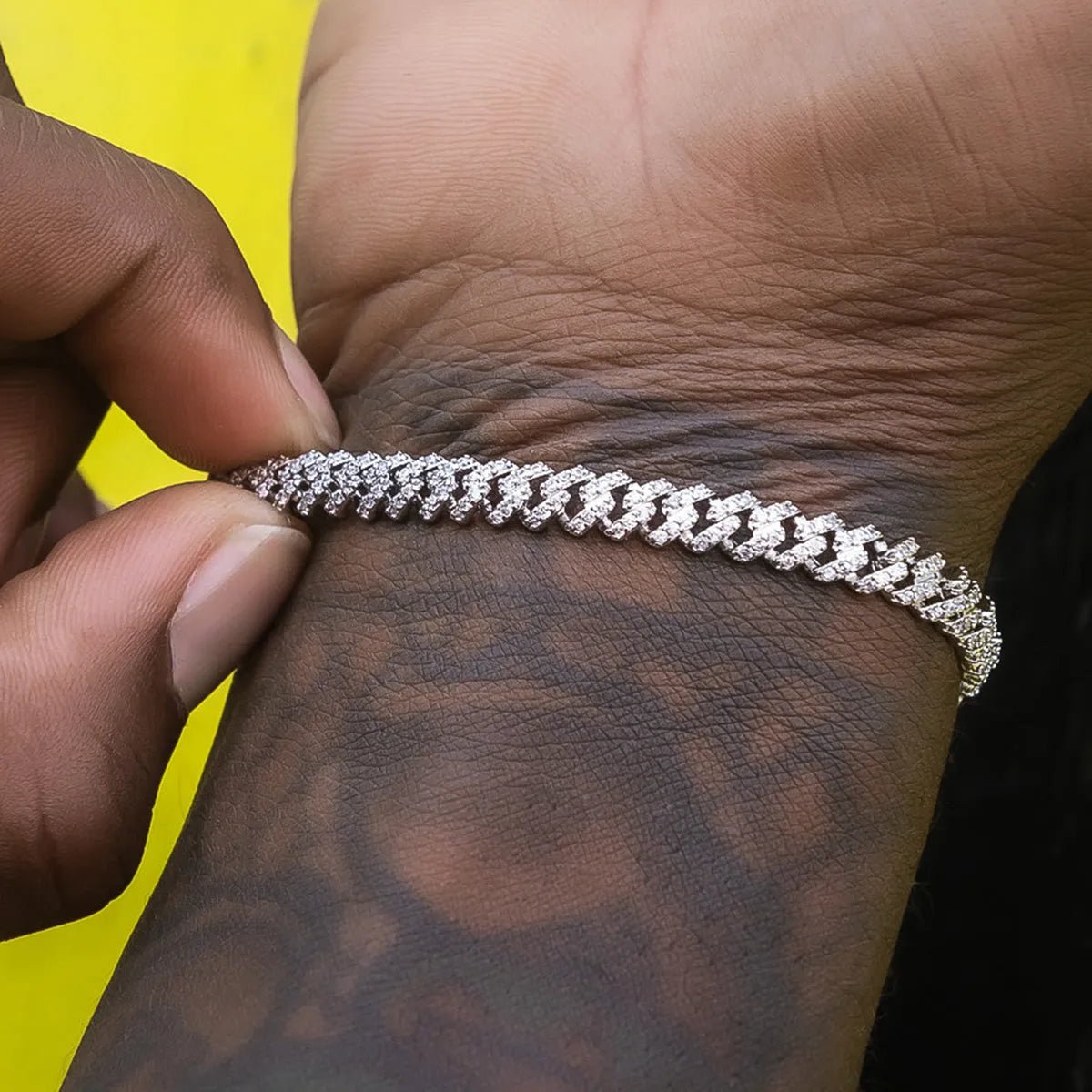 Iced Handcuff Diamond Prong Cuban Bracelet in White Gold - TONGSHOP / bogo - eligible - product / Category:Bracelets