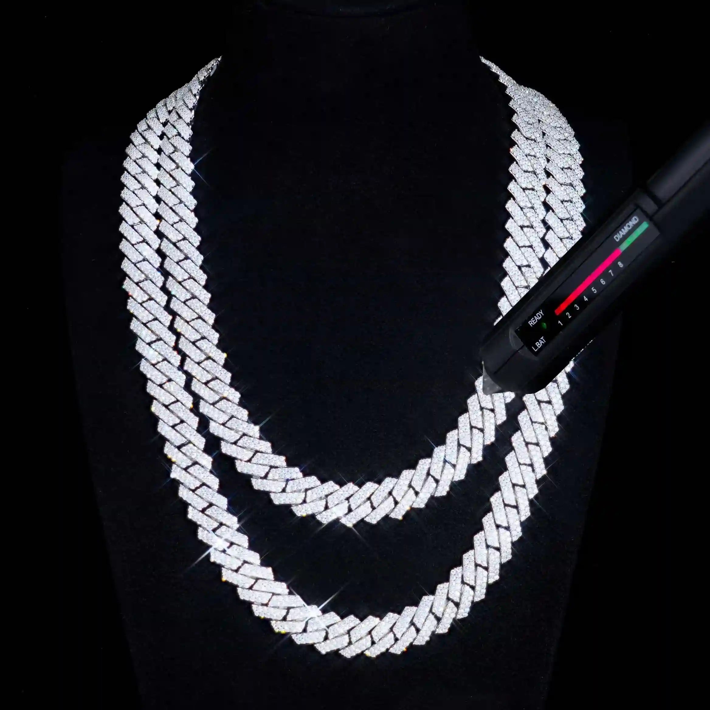 925S & VVS Moissanite 12MM Prong Cuban Link Chain - TONGSHOP