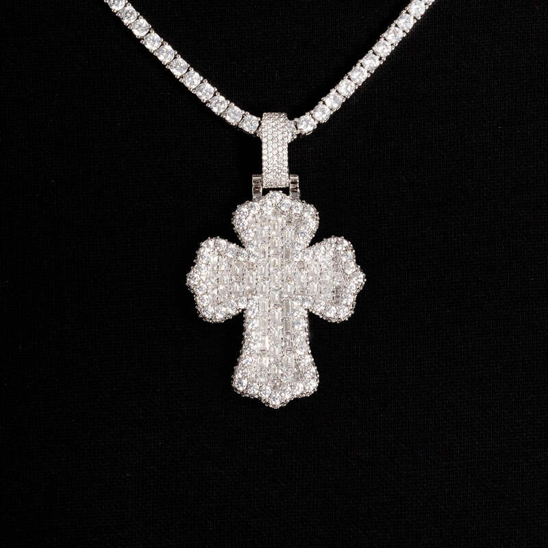 Baguette Cross Pendant in White Gold - TONGSHOP / Length:16 / Length:18