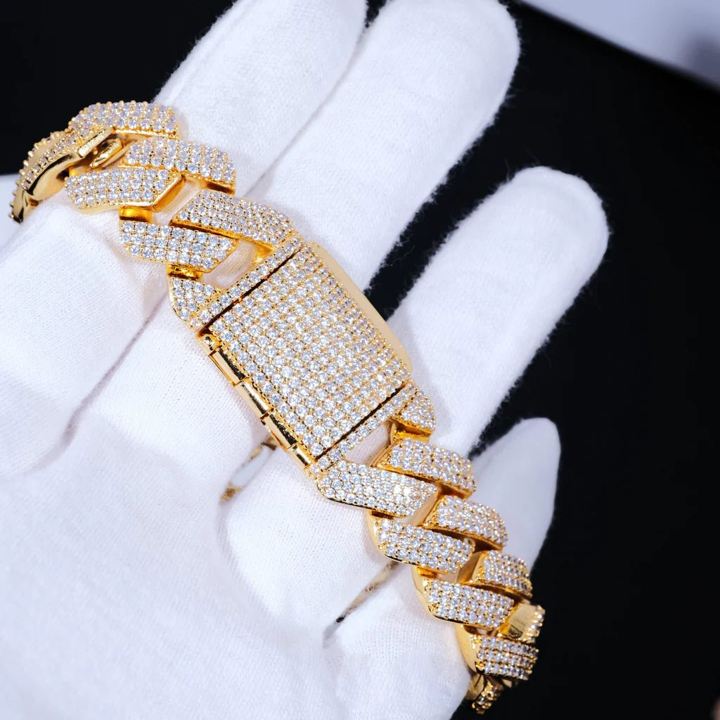 19mm Diamond Prong Cuban Bracelet in 18K Gold