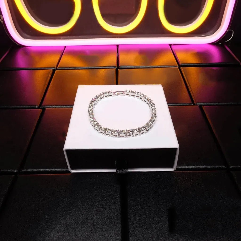 Iced Tennis Bracelet in White Gold - 5mm - TONGSHOP / instagram / recommend