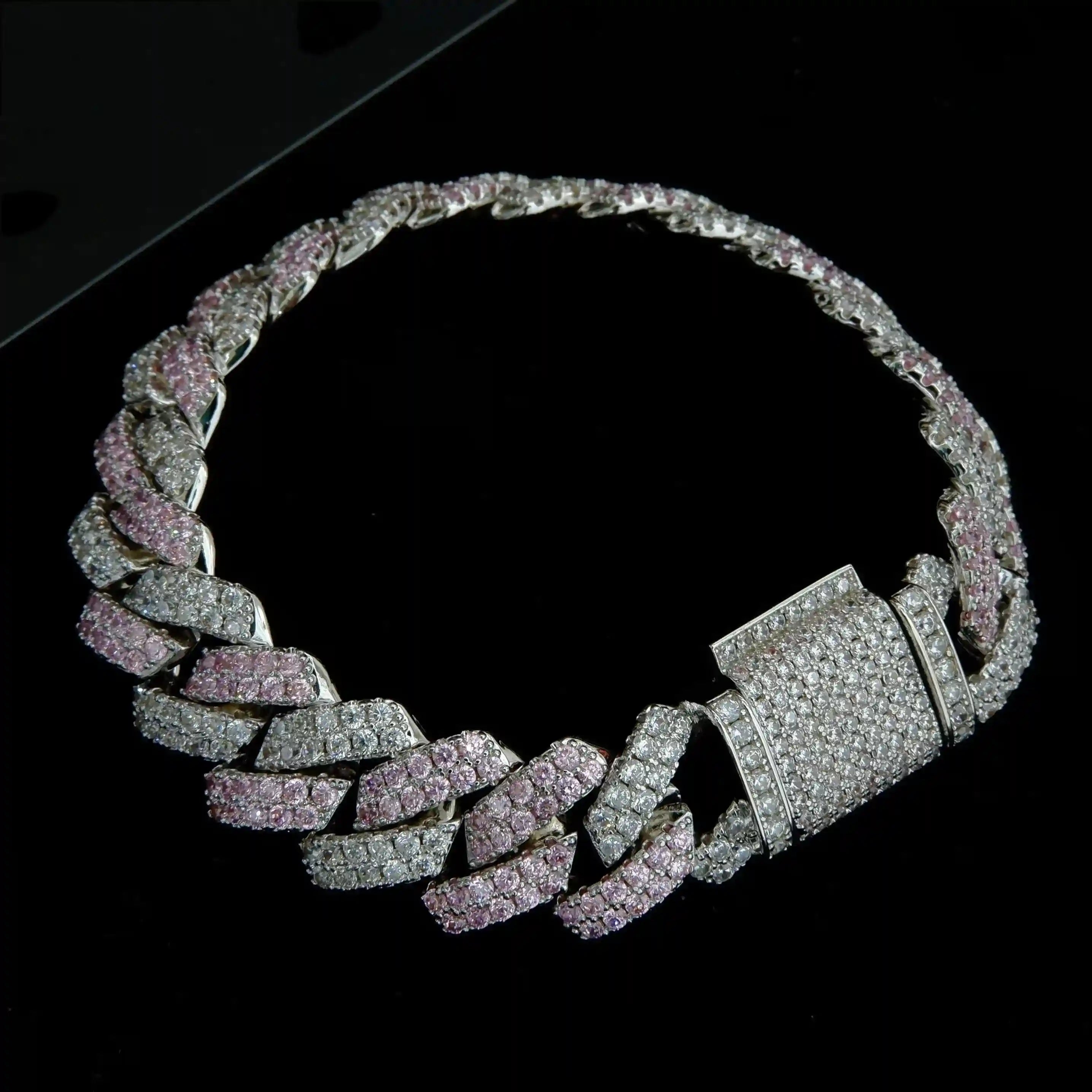 New Seamless Rhombic BlingBling Bracelet in Pink