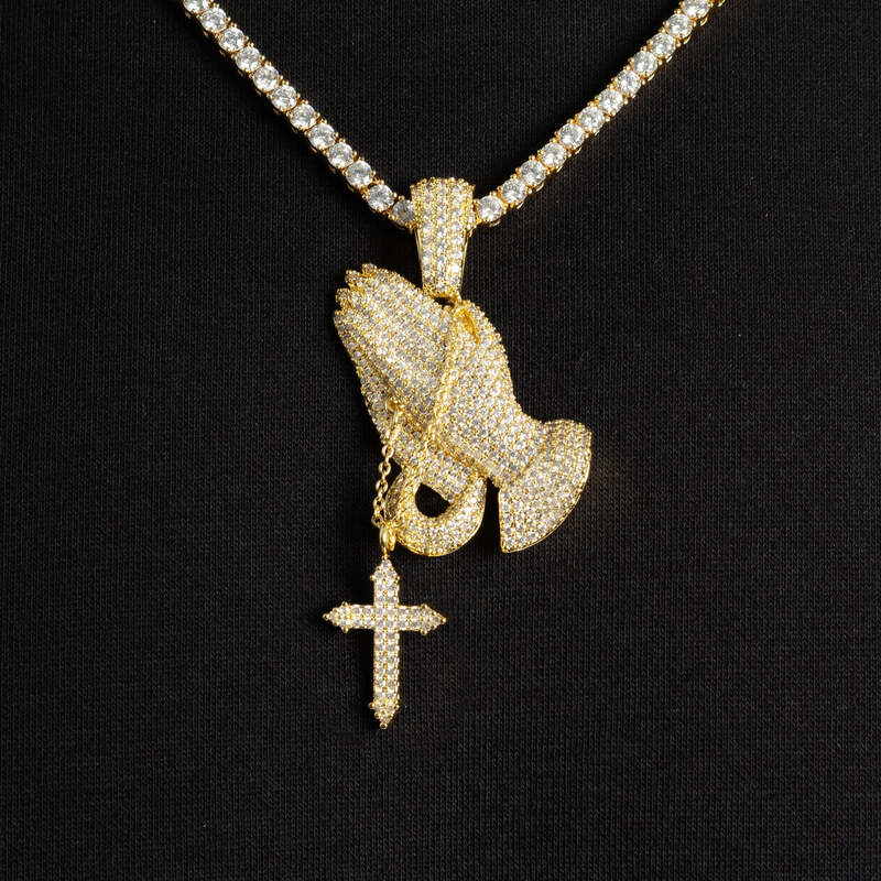 Faithful Hands Cross Pendant in Yellow Gold - TONGSHOP / Length:20 / Length:22