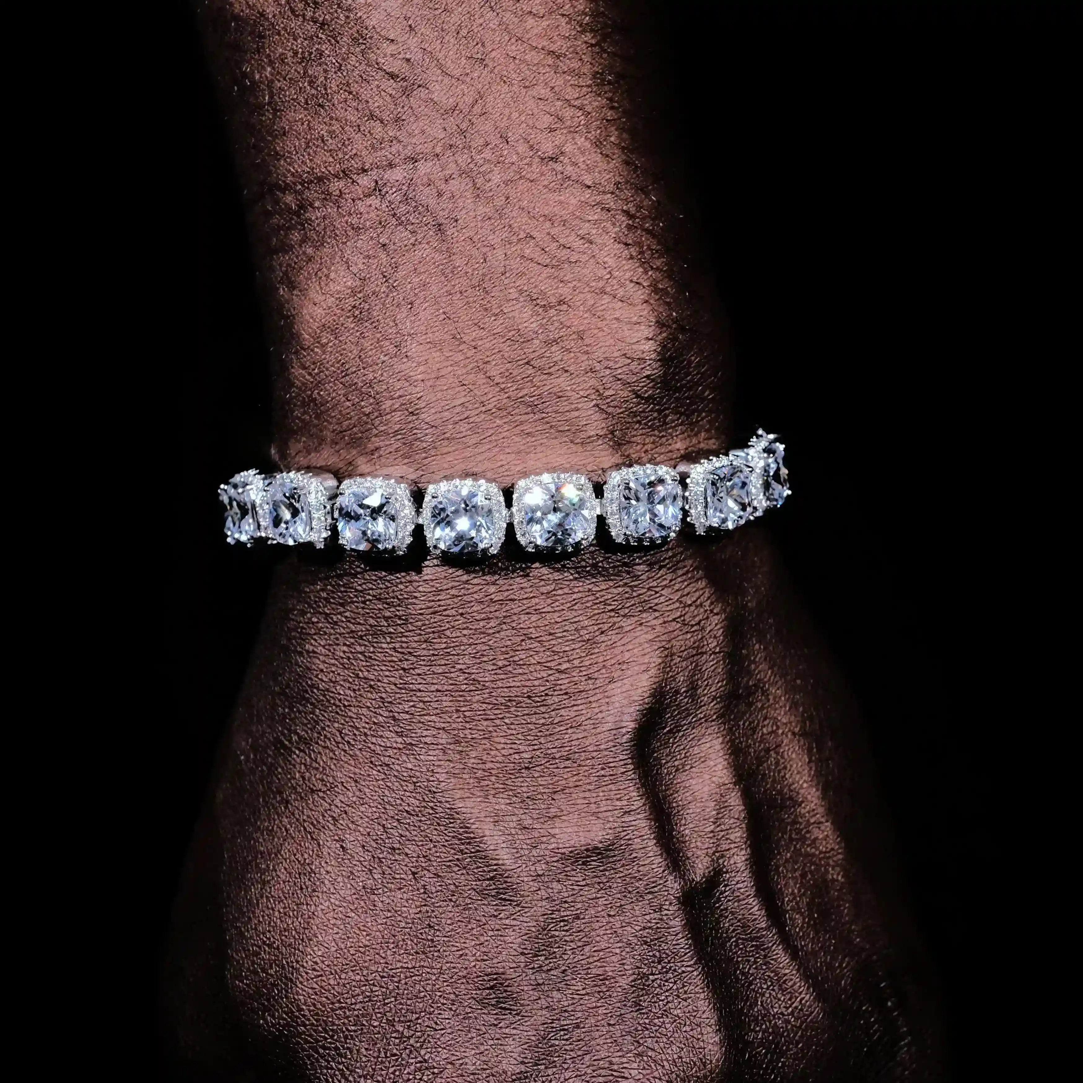 Glacier Clustered Tennis Bracelet in White Gold
