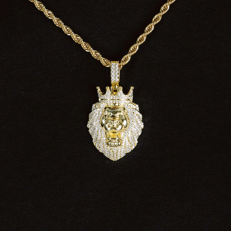 Ice Lion Crown Pendant In Yellow Gold - TONGSHOP / Length:18 / Length:20
