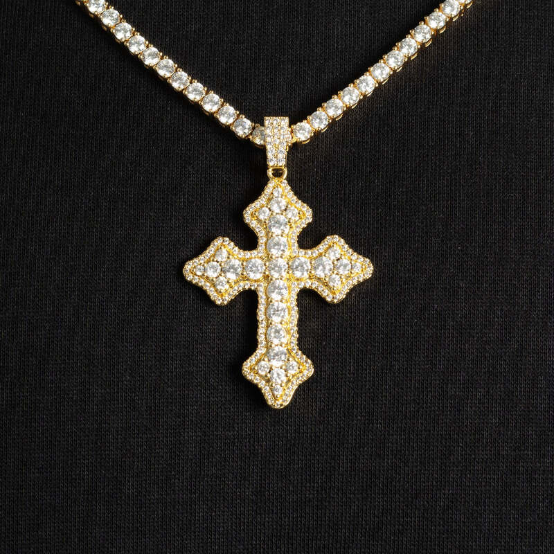 Medium Eternity Cross Pendant in Yellow Gold - TONGSHOP / Length:18 / Length:20