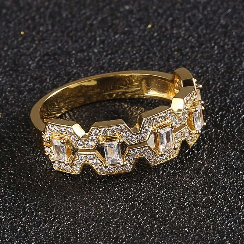 Iced Diamond Cuban Ring - TONGSHOP / /