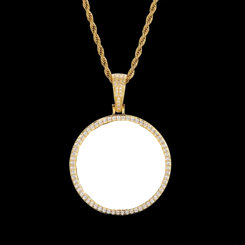 Photo Custom Round Pendant in Yellow Gold - 45mm