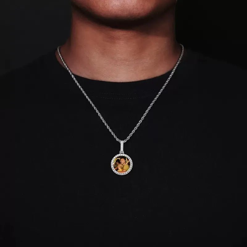 18k Gold Small Custom Photo Micro - Set Round Pendant - 25mm - TONGSHOP / Color:White Gold / Length:16 / Length:18