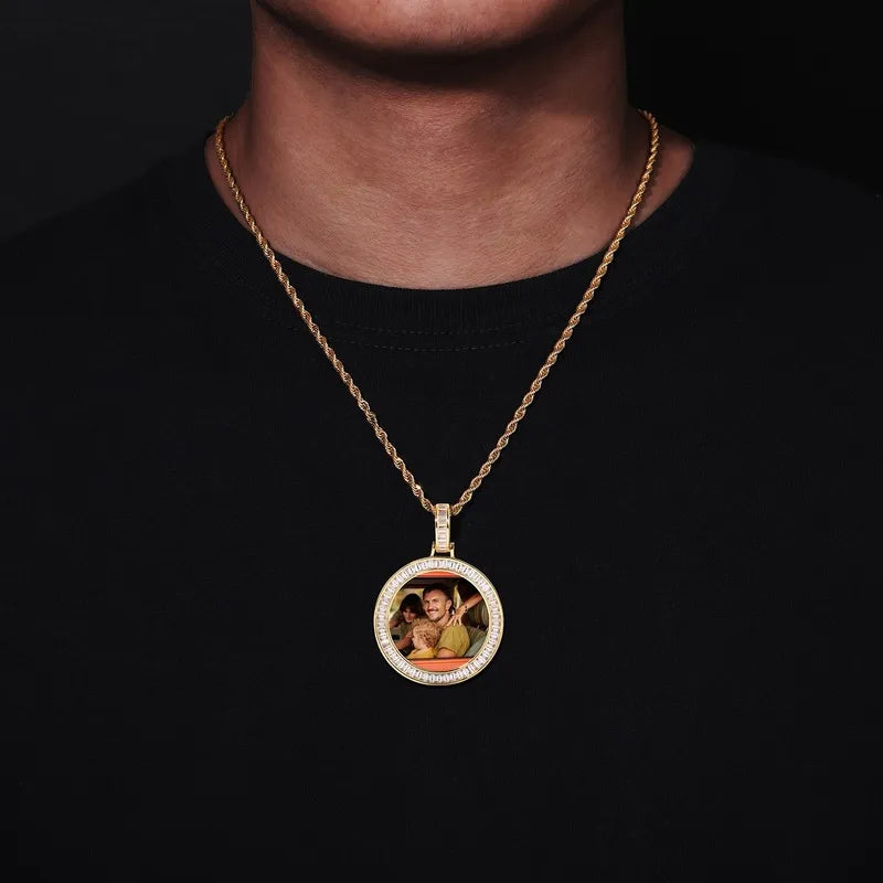 T-square Micro-inlaid Customized Photo Round Pendant in 18k Gold - 38mm