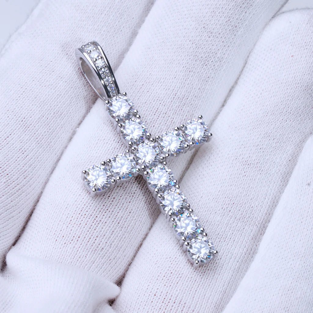 VVS Moissanite Cross In White Gold - 4.51 Carat - TONGSHOP / Length:16 / Length:18