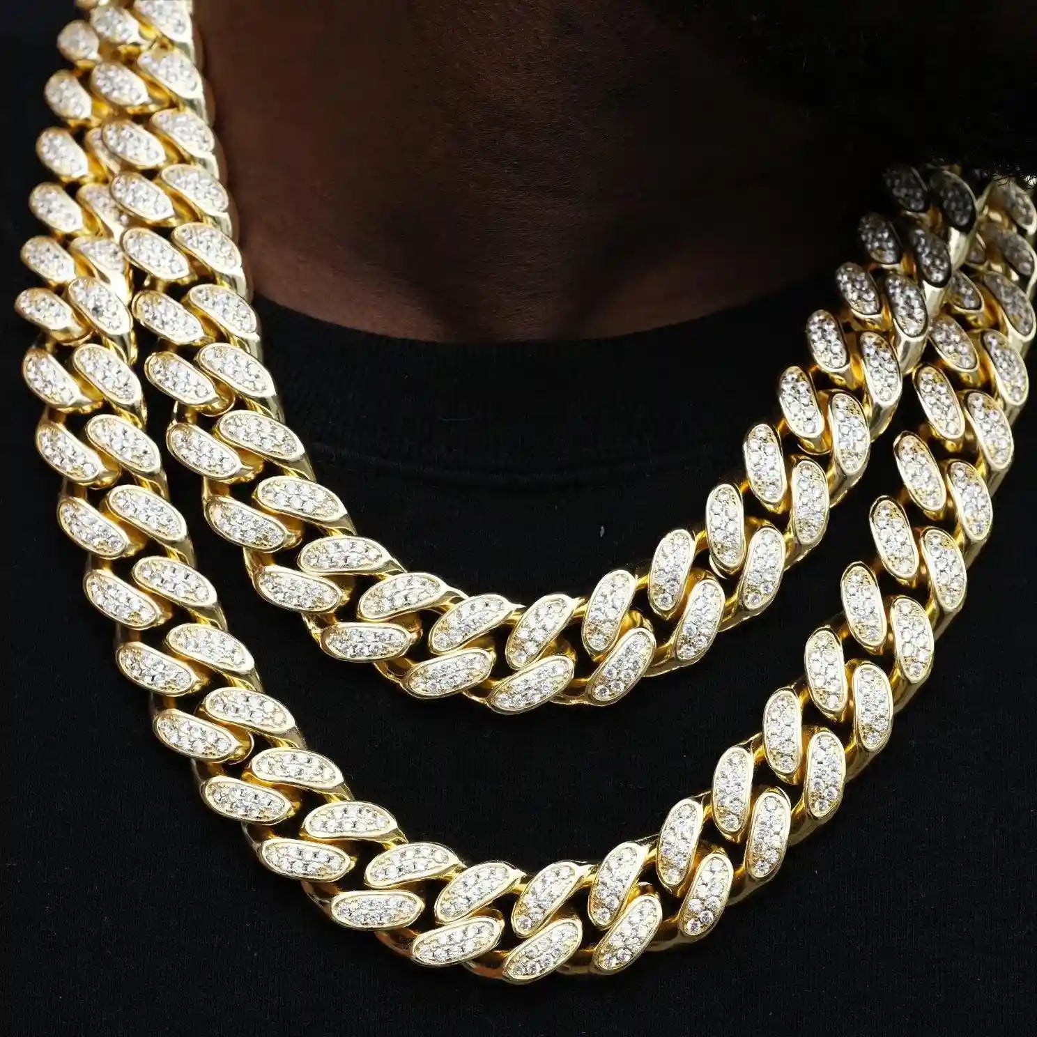Box Clasp Iced Cuban Link Chain in 18K Gold - 19mm - TONGSHOP