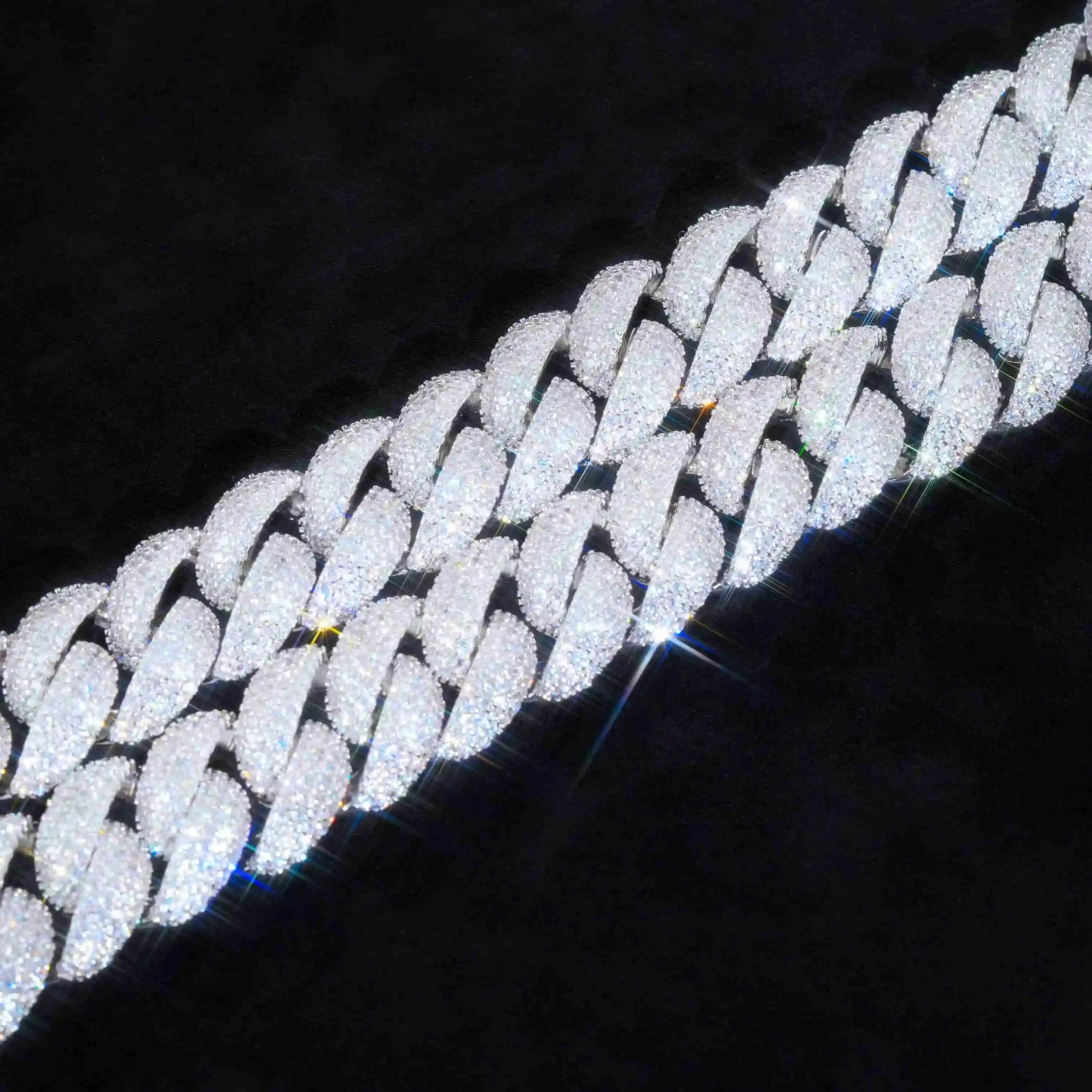 Curved Clasp Bubble Cuban Link Chain - 18mm - TONGSHOP