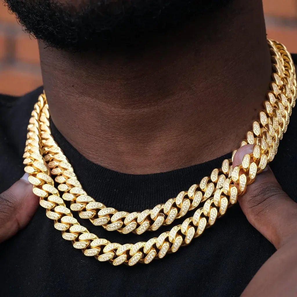 Diamond Iced Cuban Chain in Yellow Gold - 12mm - TONGSHOP
