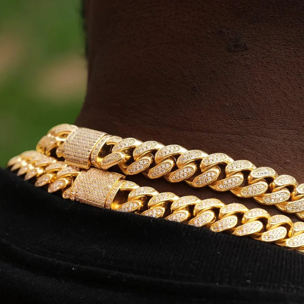 Diamond Iced Cuban Chain in Yellow Gold - 12mm - TONGSHOP