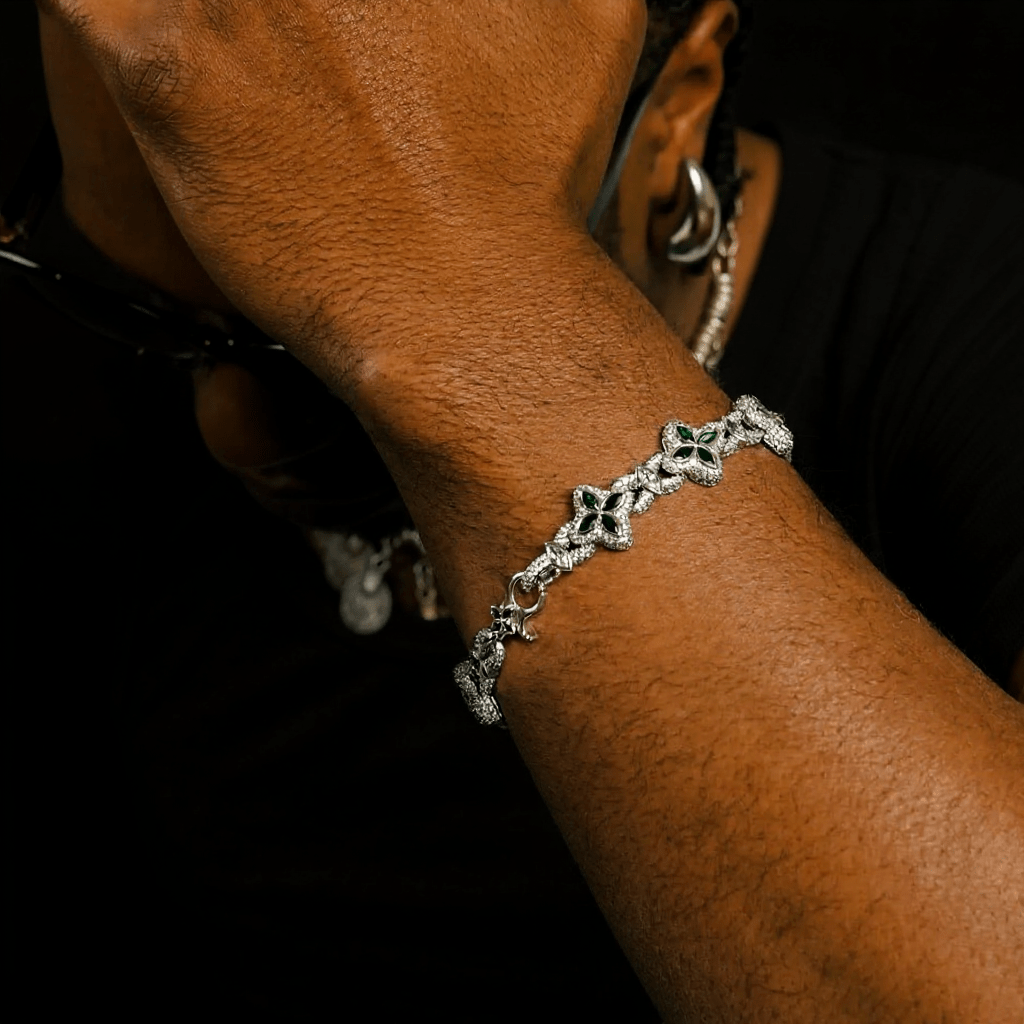 Iced Clover Bracelet in Yellow Diamond - 15mm - TONGSHOP