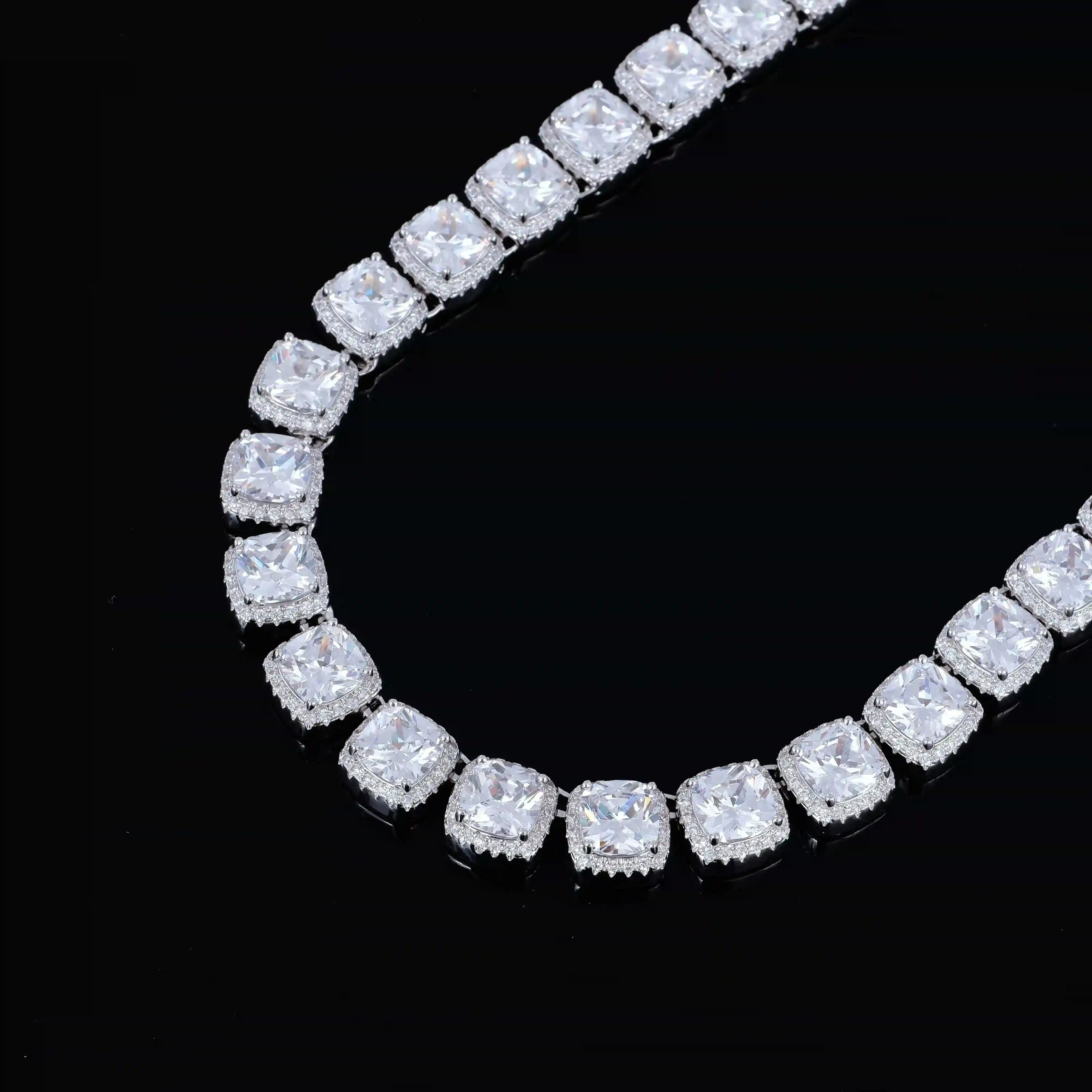 Glacier Clustered Tennis Chain in White Gold - TONGSHOP