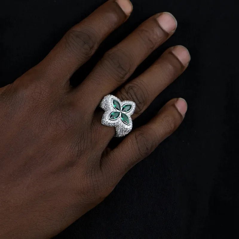 Iced Clover Rings in Yellow Diamond - 25mm - TONGSHOP