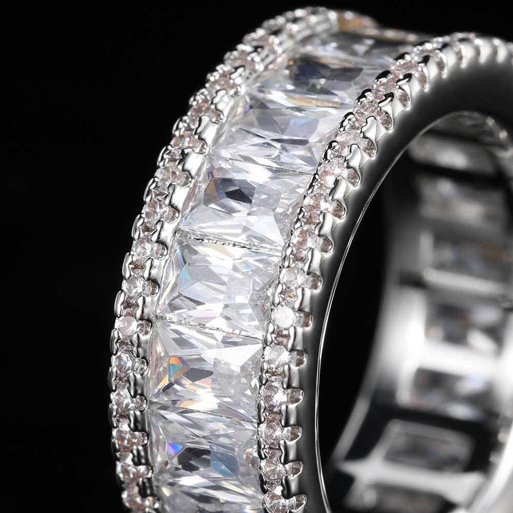 Mixed Pavé Triple Row T - Bar Ring in 18K Gold - TONGSHOP