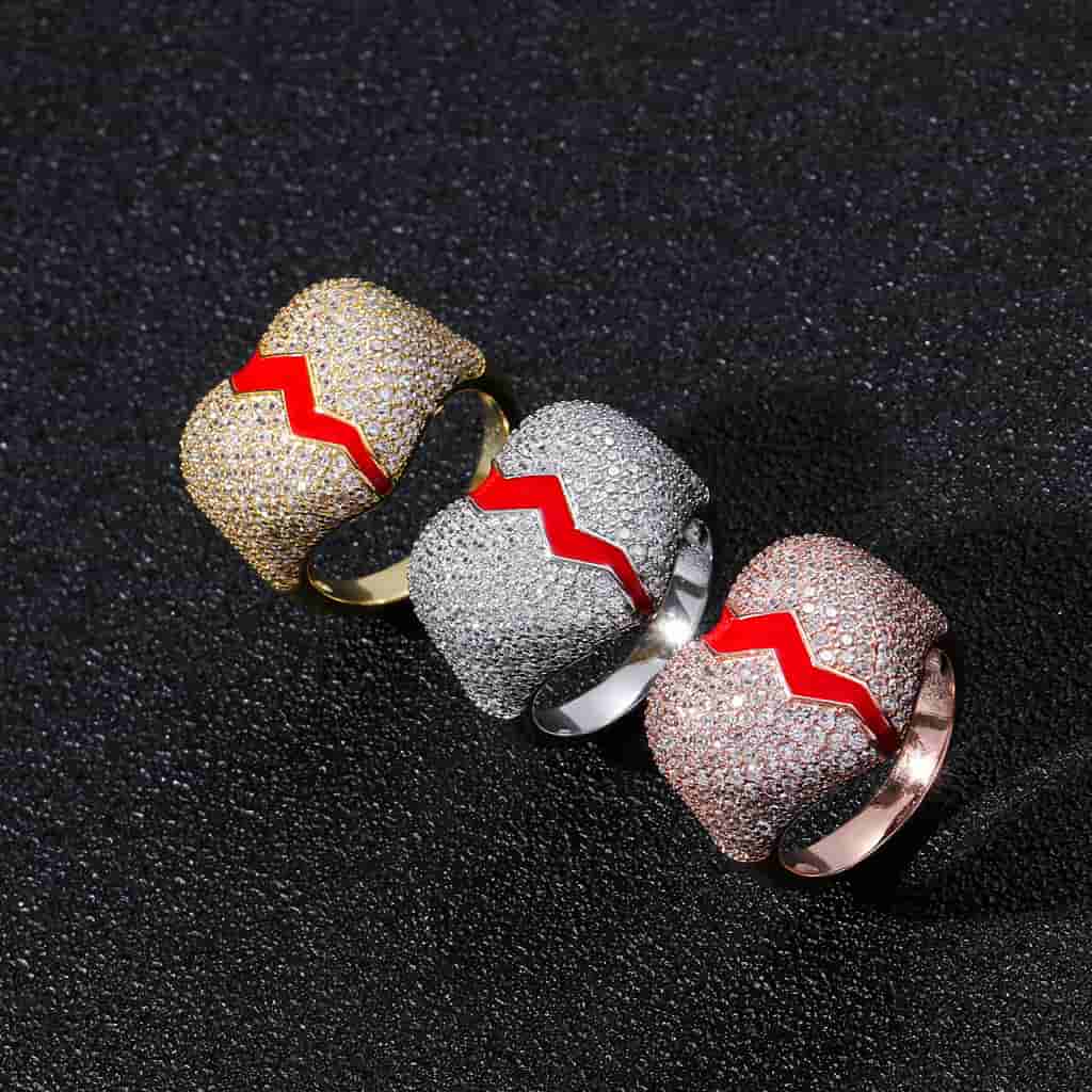 Pave Diamond Broken Heart Ring in 18K Gold - TONGSHOP