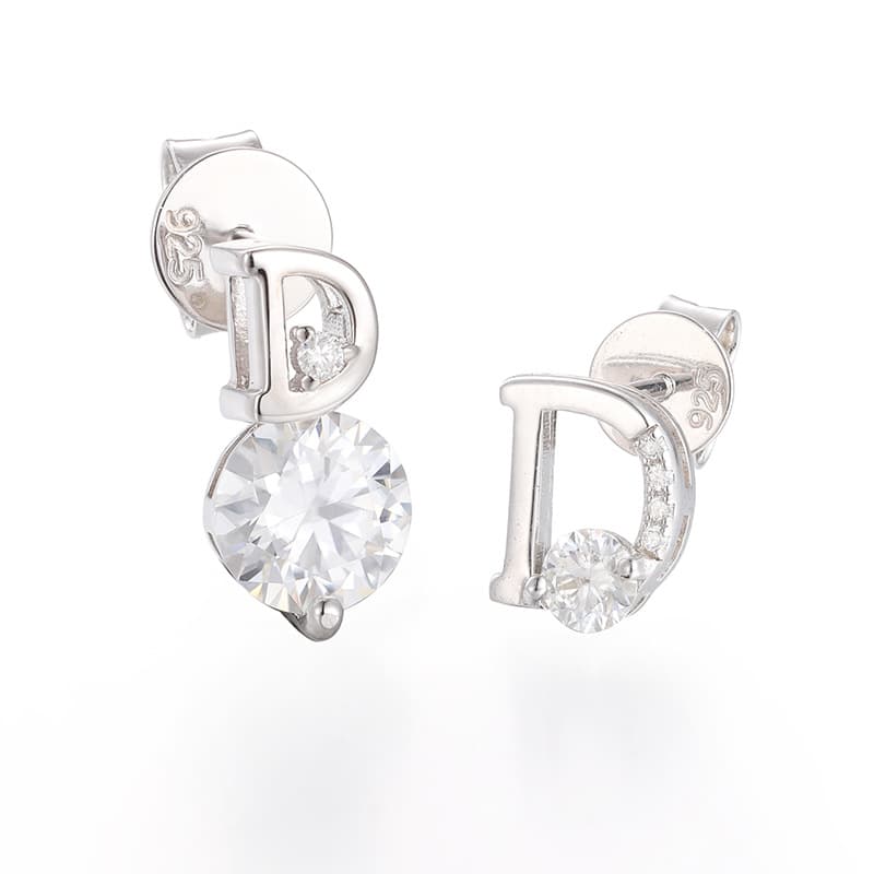 S925 Moissanite Initial Stud Earrings in 18K Gold - TONGSHOP