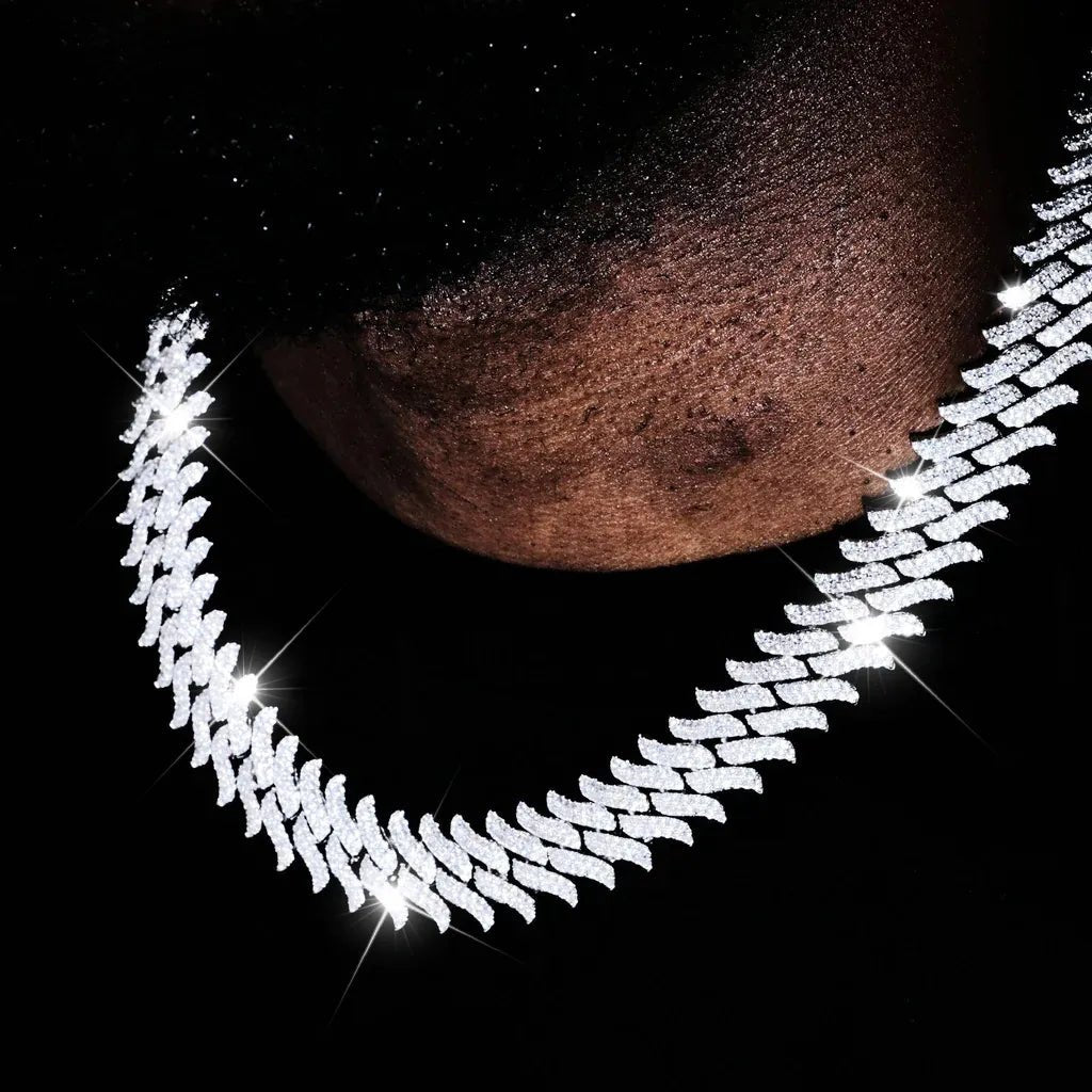 Spiked Iced Cuban Chain in White Gold - 20mm - TONGSHOP