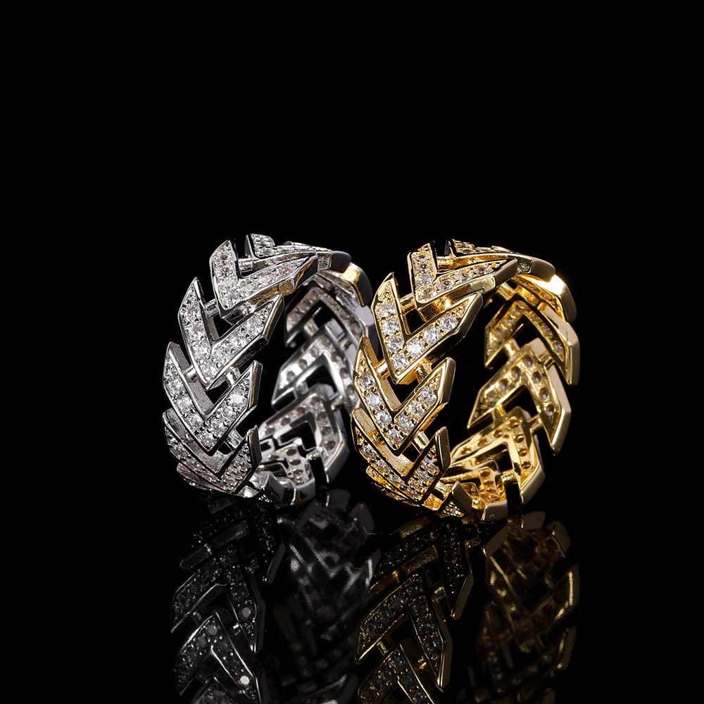 V - Shaped Arrowhead Hip - Hop Ring in 18K Gold - TONGSHOP