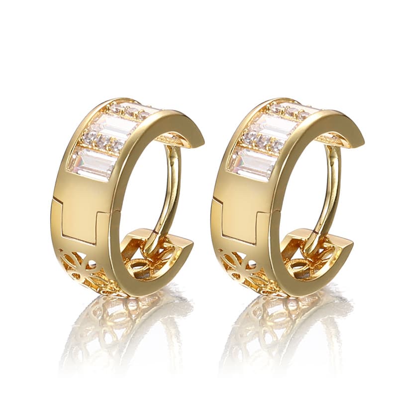 Artisan-Crafted Square Diamond Circle Earrings