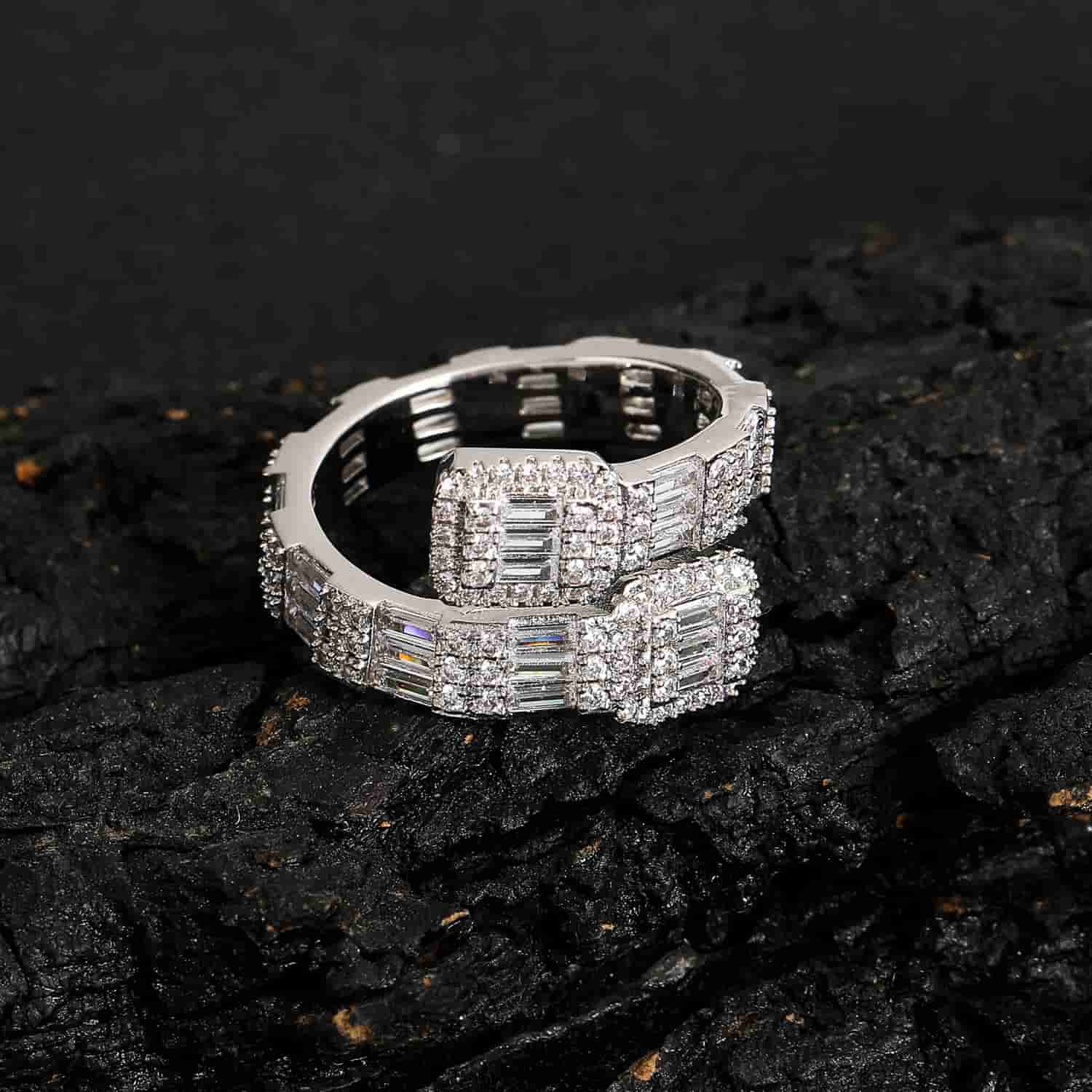 18K Gold T-Bar Pavé Diamond Geometric Open Ring