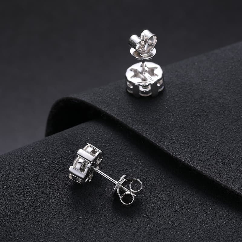 Handcrafted S925 3.0mm VVS Moissanite Earring