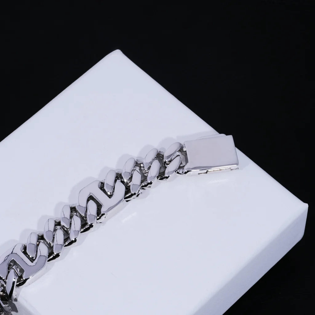 12mm Prong Baguette Curb Bracelet White Gold