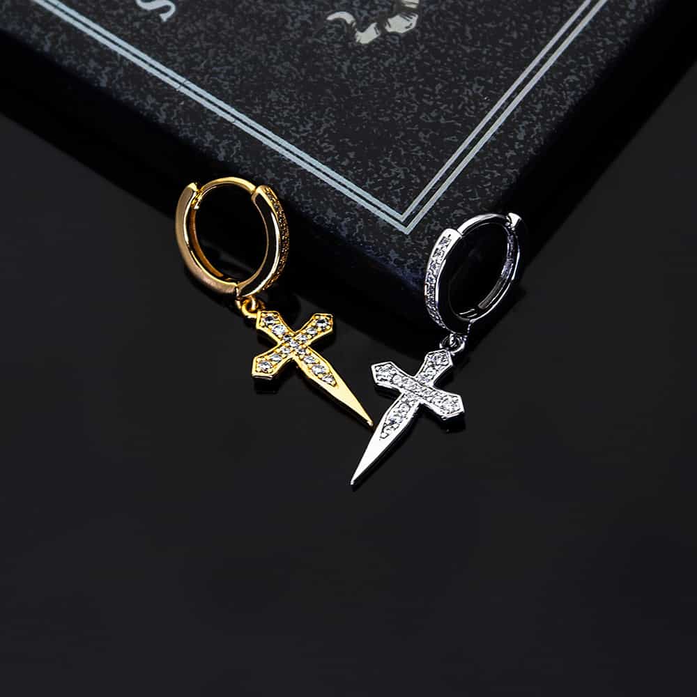18K Gold Diamond - Inlaid Cross Sword Ear Cuff - TONGSHOP