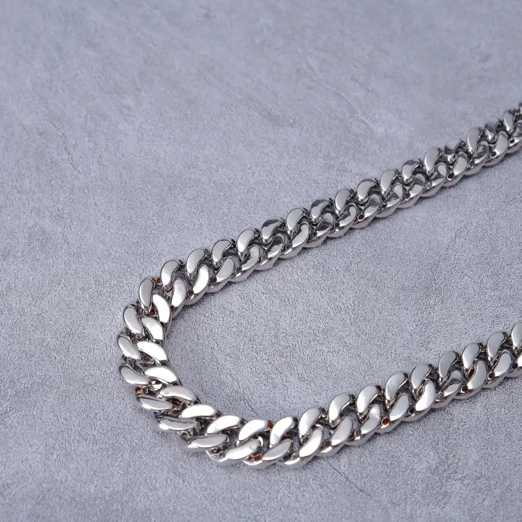 18k White Gold Blue Iced Cuban Chain - 13mm - TONGSHOP