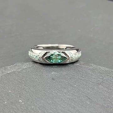 S925 VVS1 Moissanite Ice Blue Lake Green Horse Eye Ring