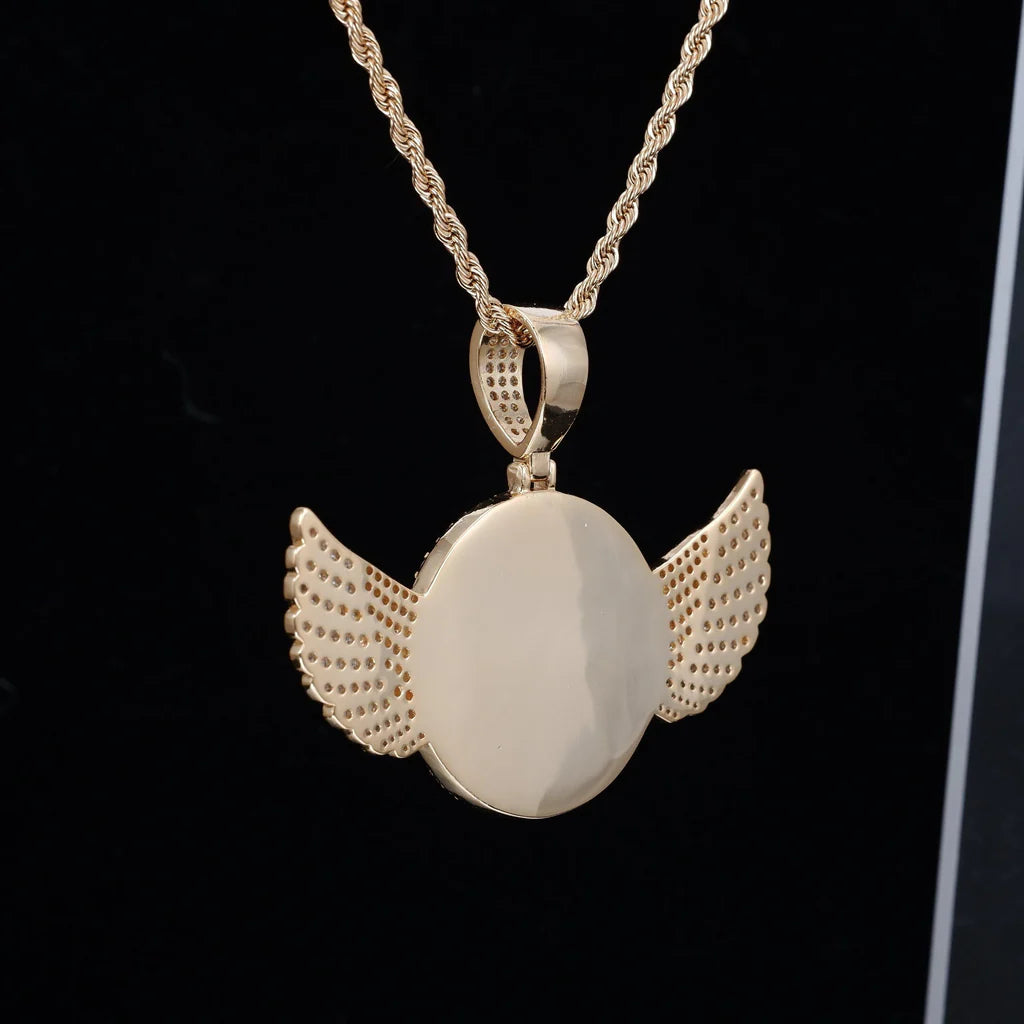 Custom PPICTURE Wings Round Pendant