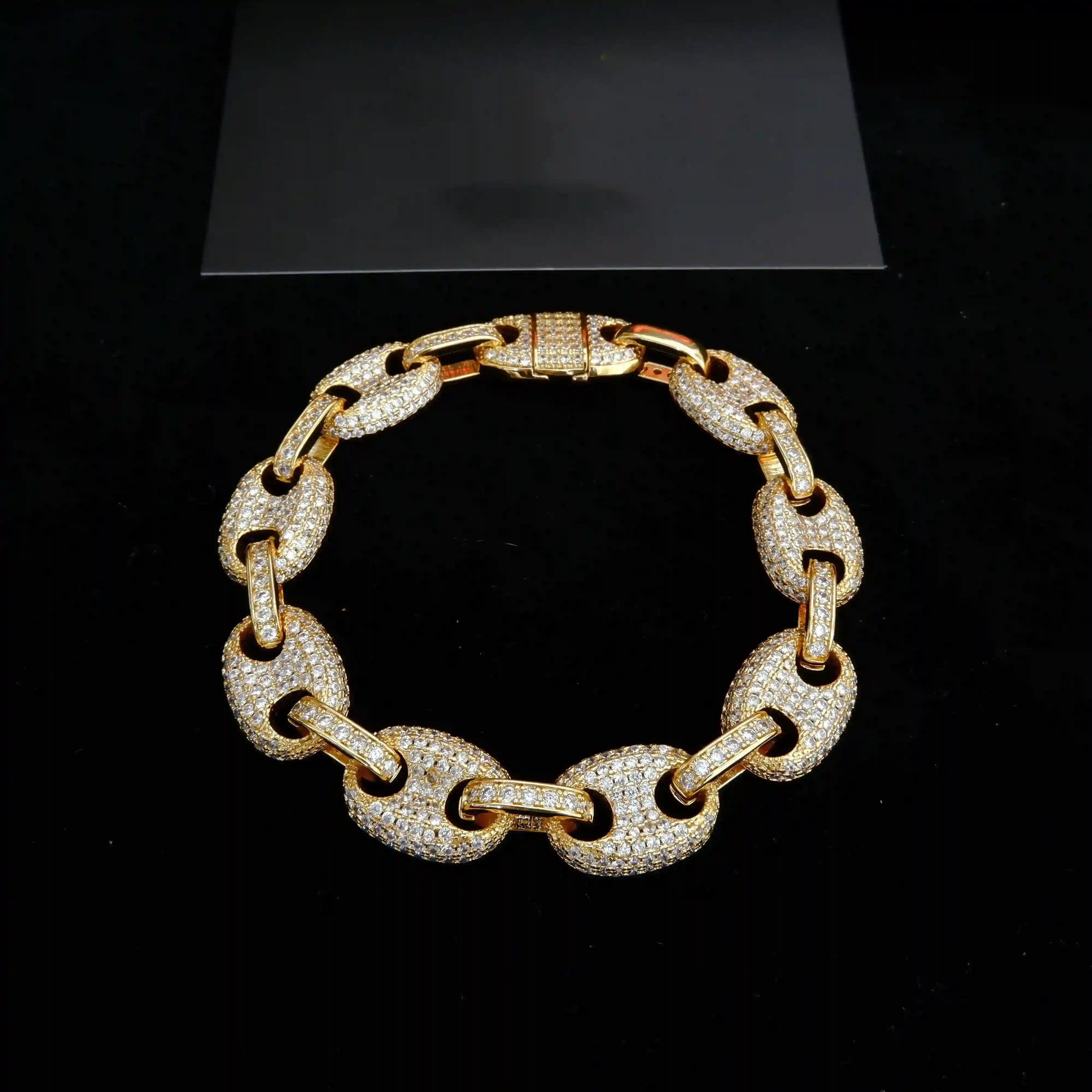 Iced Solid Coffee Beans Link Bracelet in Yellow Gold - 10mm