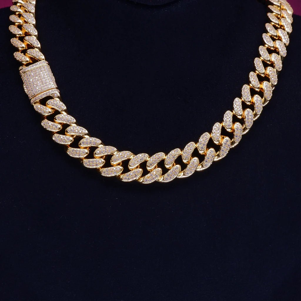 Buckle Iced Cuban Link Chain in Yellow Gold - 14mm - TONGSHOP