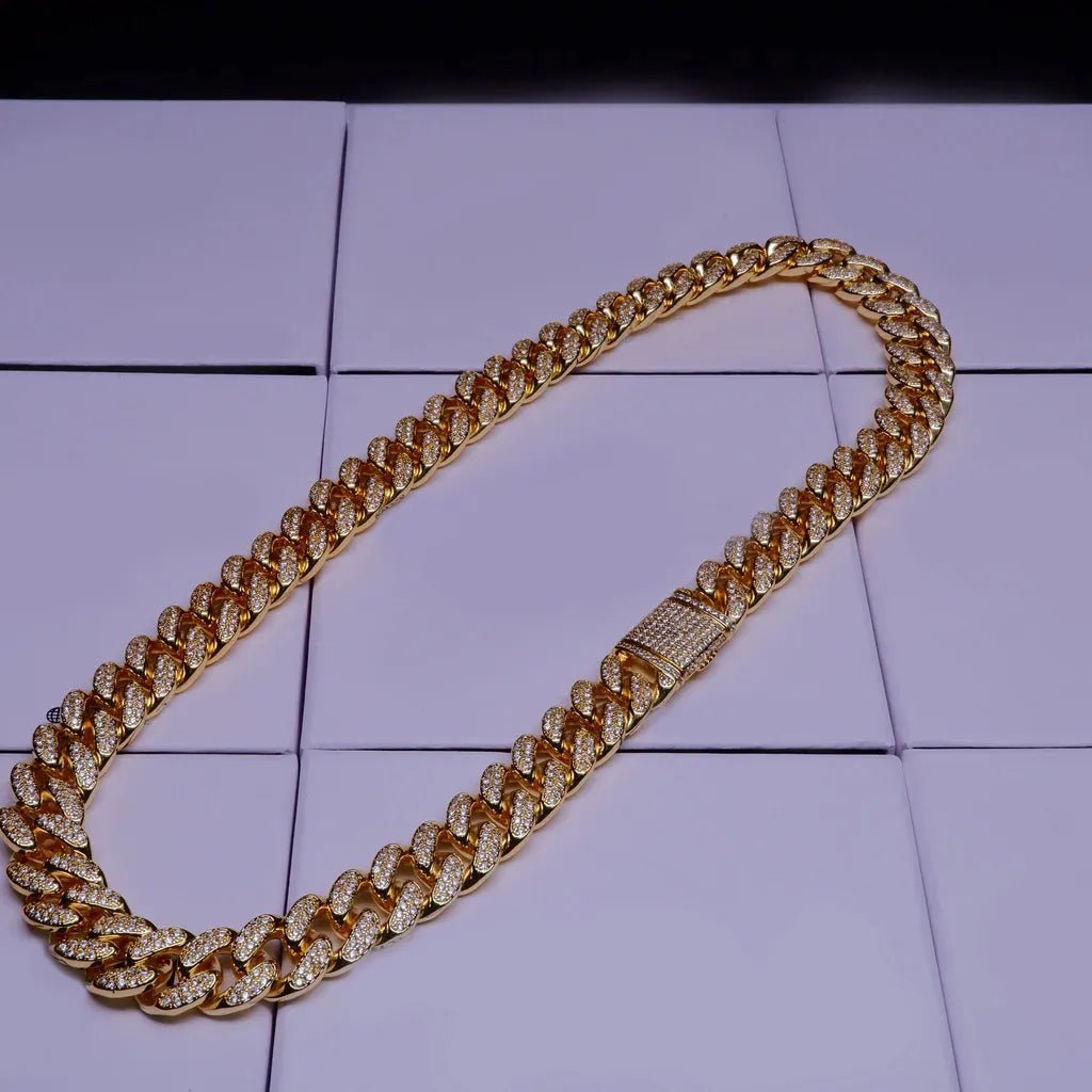 Buckle Iced Cuban Link Chain in Yellow Gold - 14mm - TONGSHOP