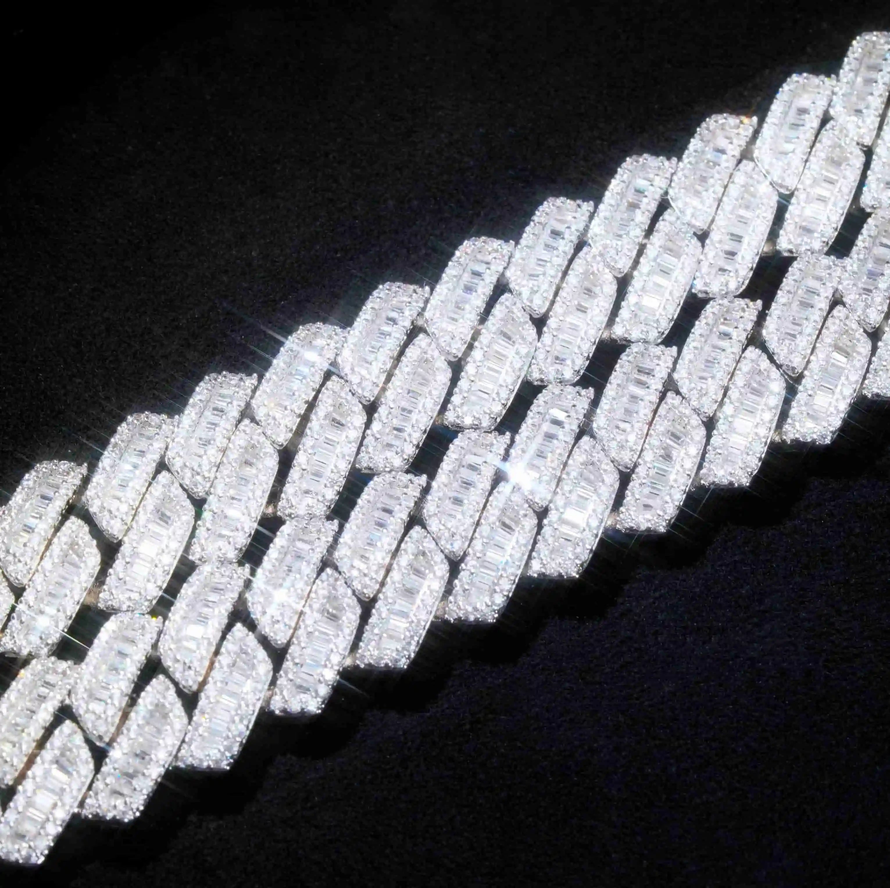 Curved Clasp Baguette Prong Cuban Chain - 13mm - TONGSHOP