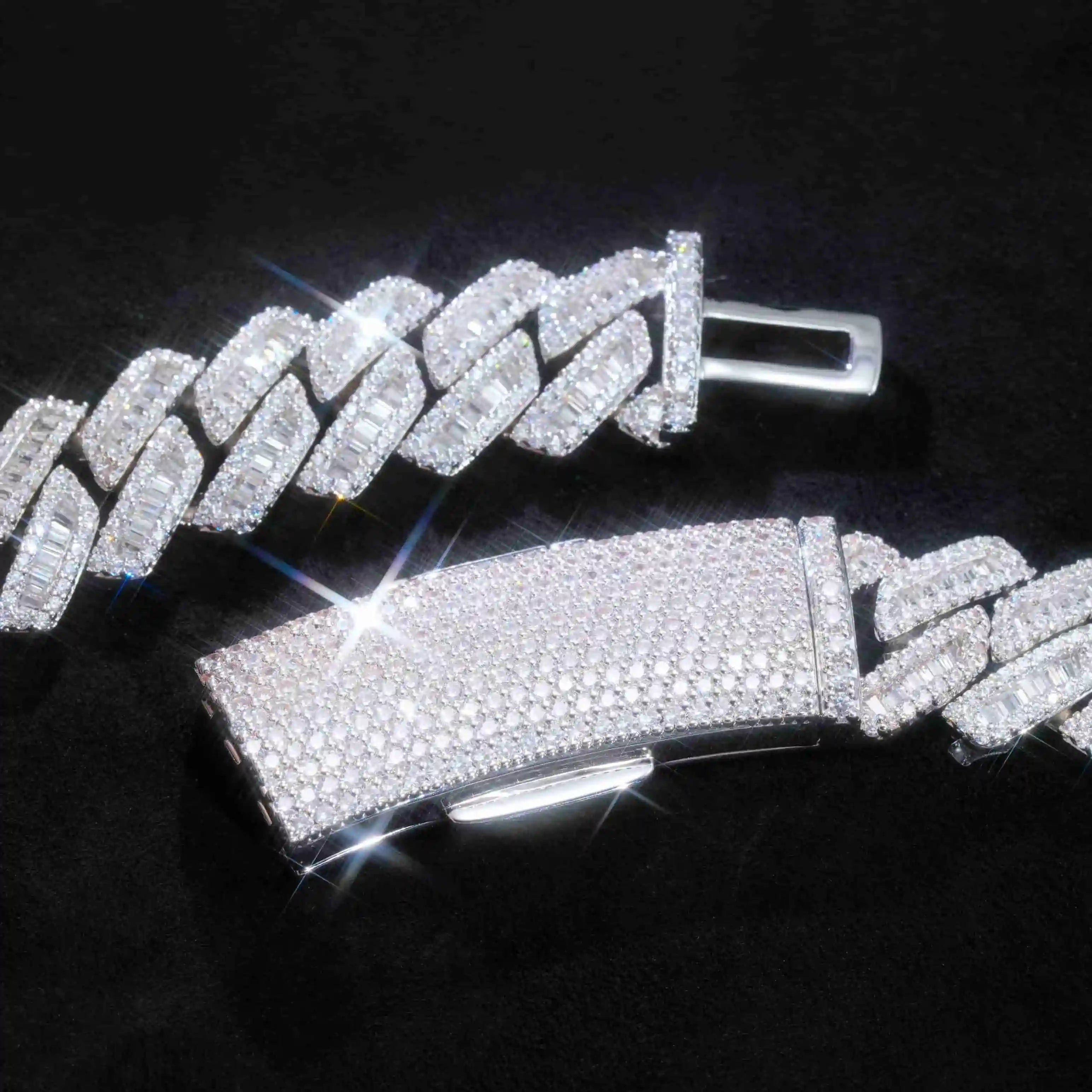 Curved Clasp Baguette Prong Cuban Chain - 13mm - TONGSHOP