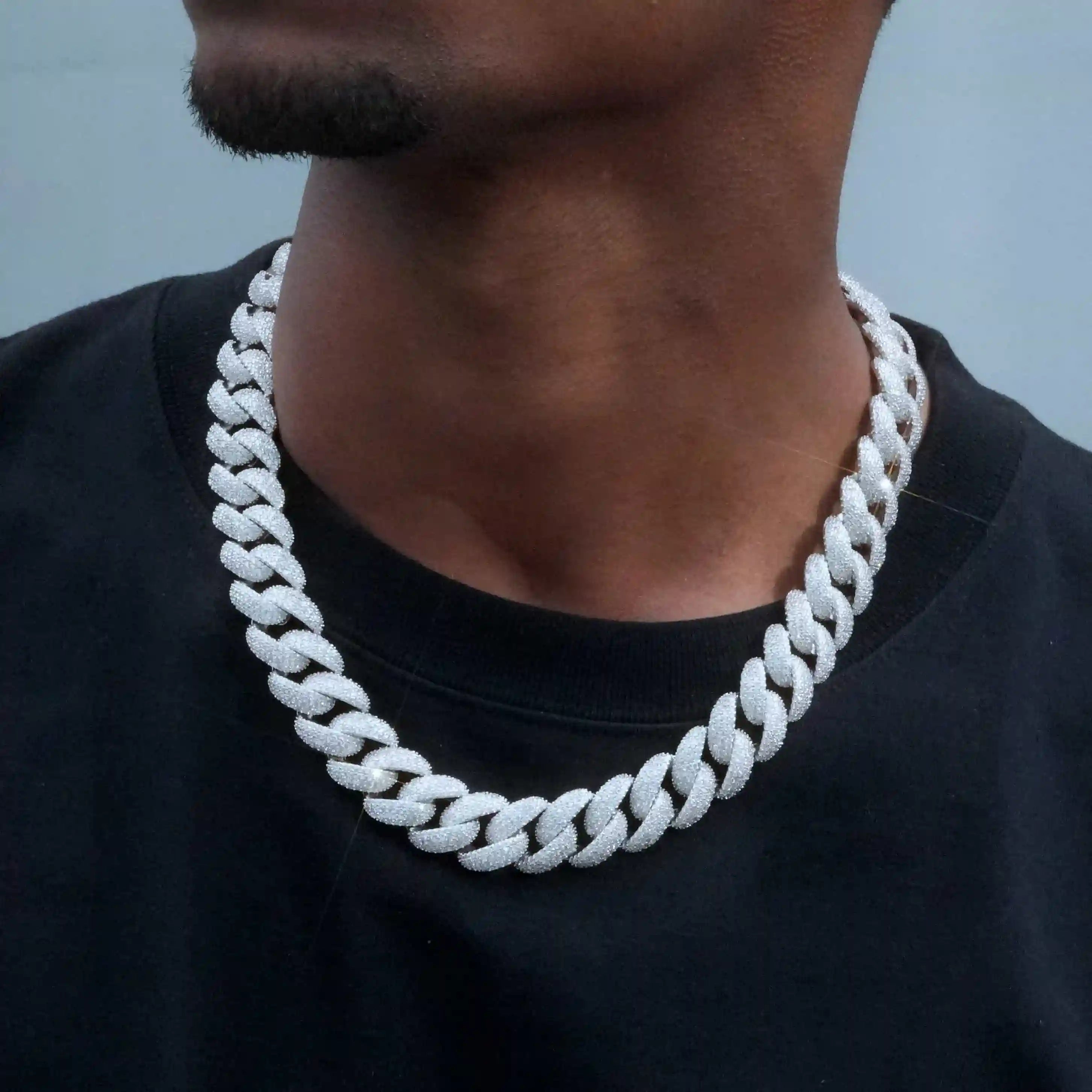 Curved Clasp Bubble Cuban Link Chain - 18mm - TONGSHOP